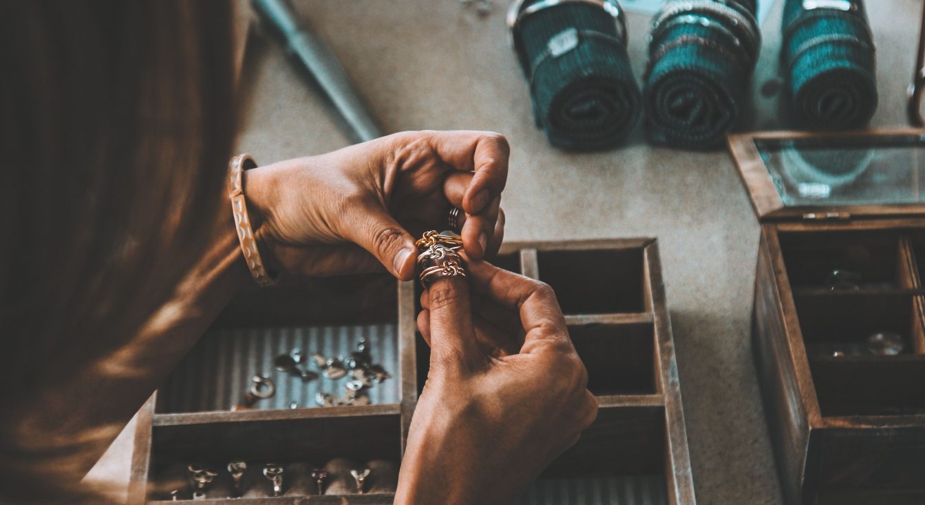 Best Jewelry Website Design Examples to Make Business Shine